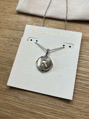 Kendra Scott Letter 'R' Initial Disc Pendant Necklace - Silver
